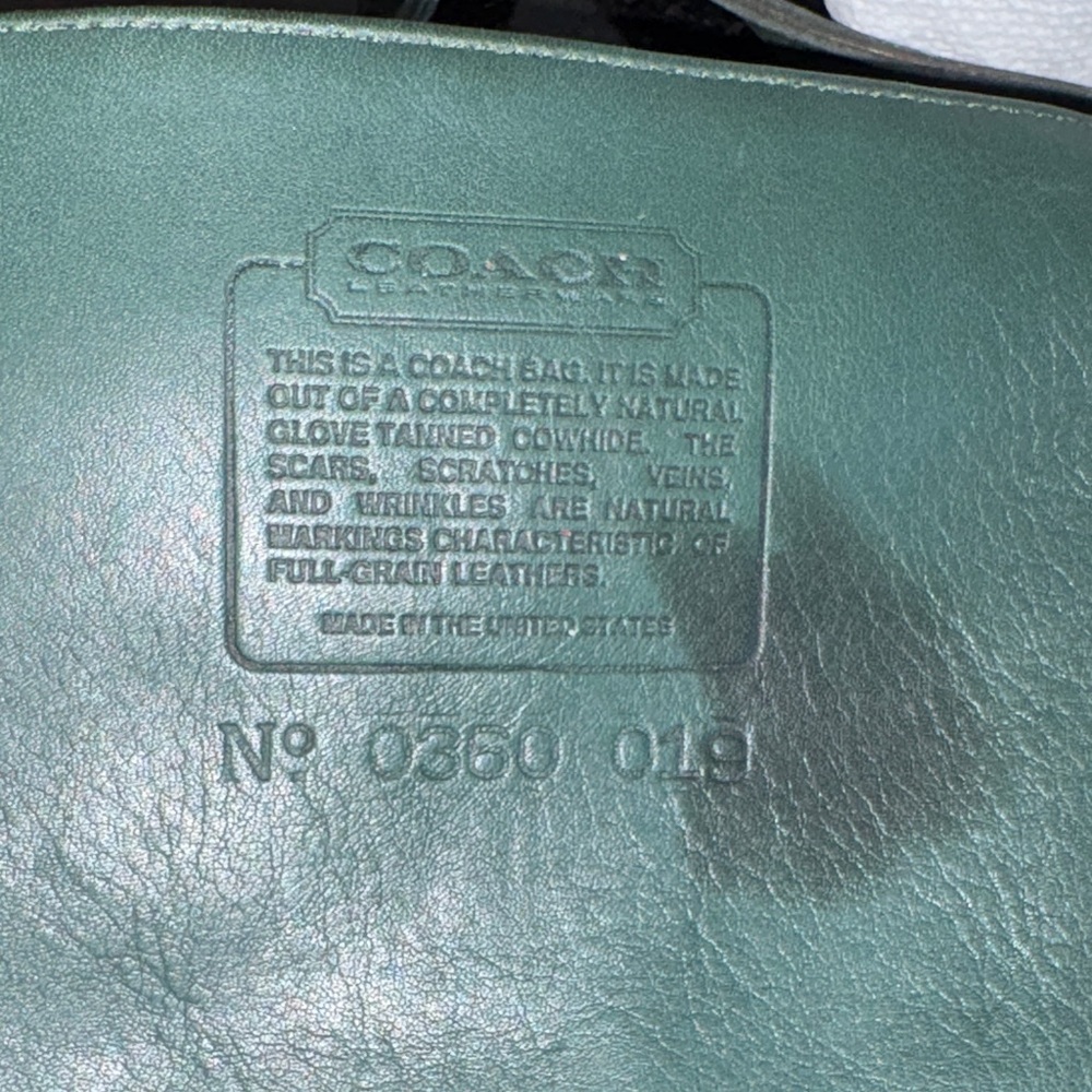 Vintage 90's Coach Cowhide Leather Crossbody Bag. Made is Usa. - Picture 9 of 12